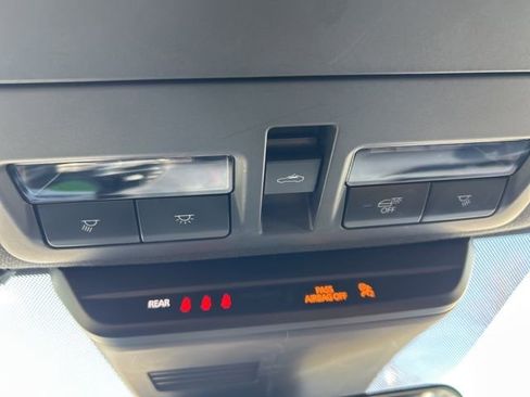 Used 2022 MAZDA MAZDA3 s image 20