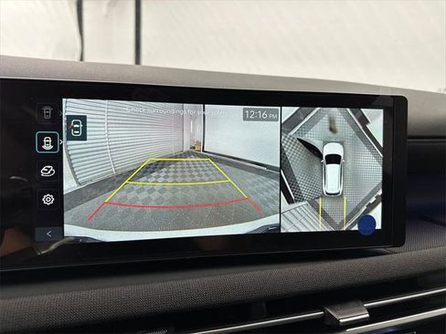 New 2025 Hyundai Tucson Limited image 32