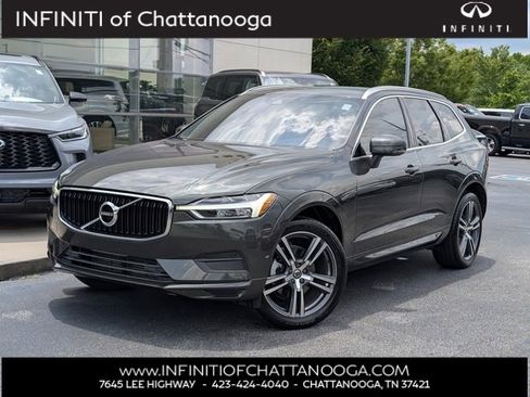 Used 2019 Volvo XC60 T5 Momentum w/ Multimedia Package image 1