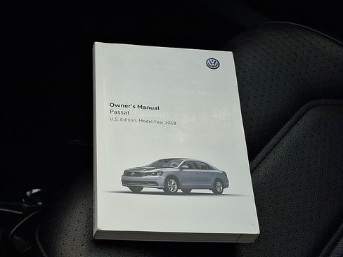 Used 2018 Volkswagen Passat 2.0T S FWD image 29