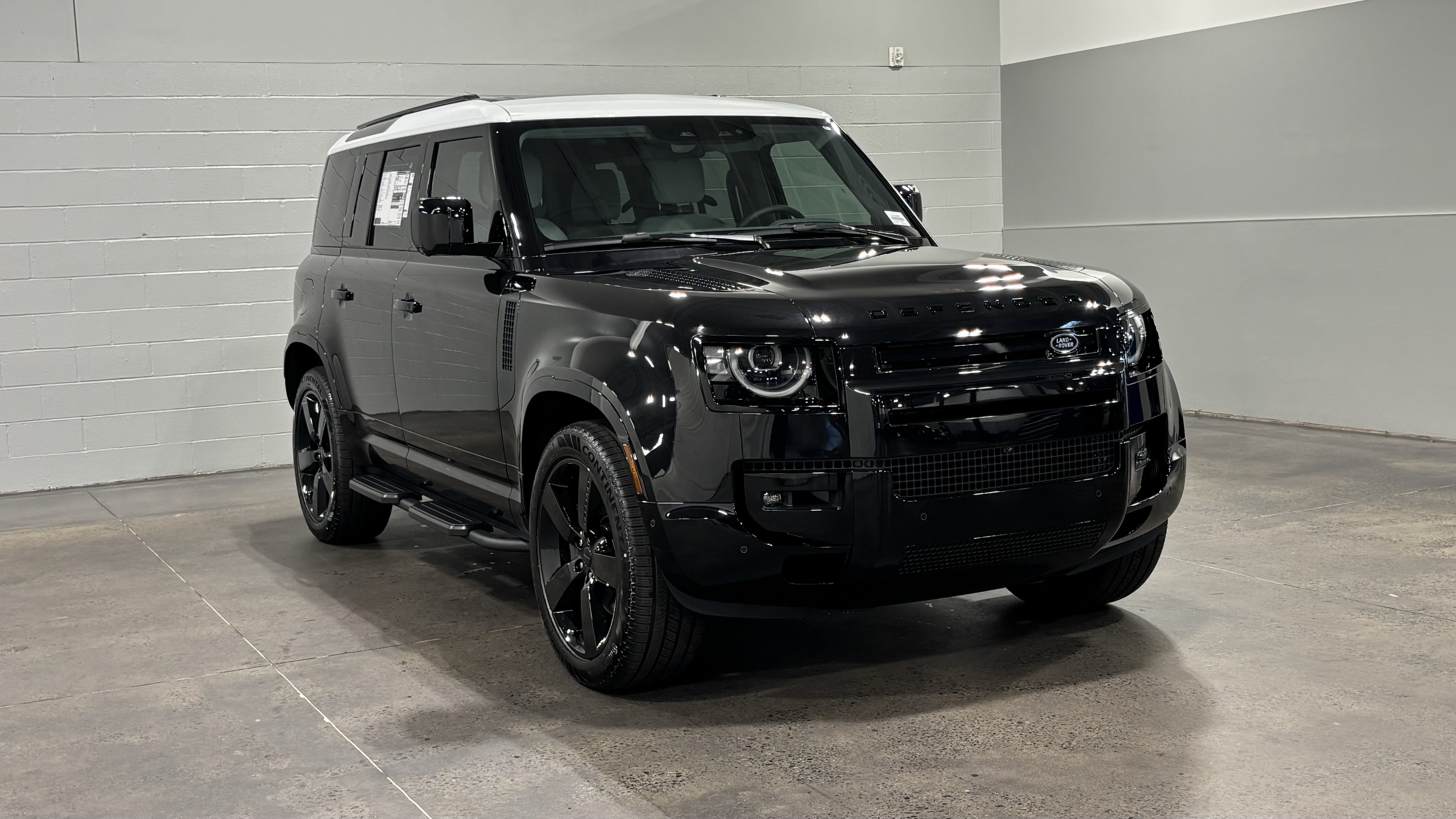 New 2026 Land Rover Defender 110 X-Dynamic SE AWD/4WD image 11