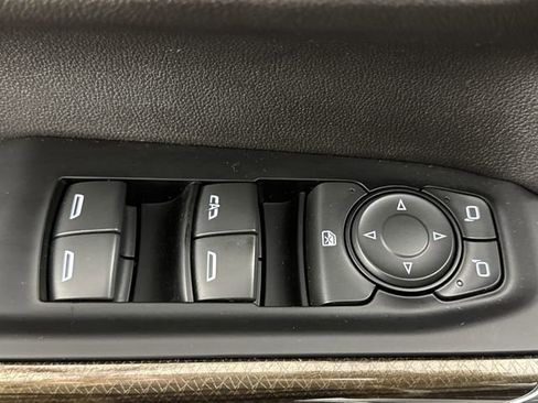 Used 2020 Chevrolet Silverado 1500 LT w/ All-Star Edition image 19