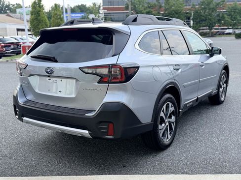 Used 2022 Subaru Outback Limited AWD/4WD image 6