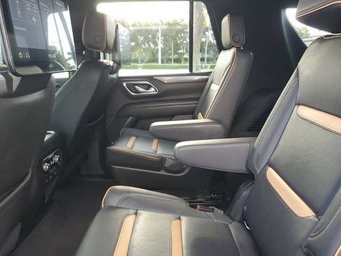 Certified 2021 GMC Yukon AT4 w/ AT4 Premium Plus Package AWD/4WD image 13