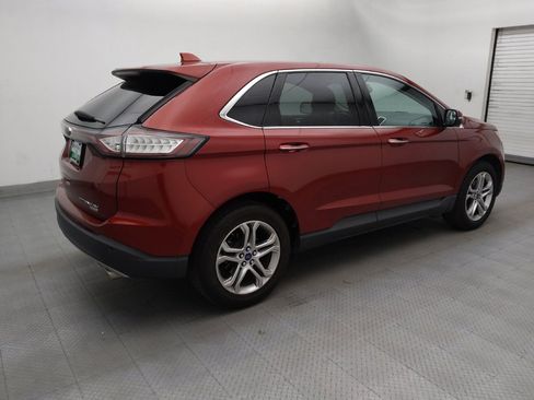 Used 2018 Ford Edge Titanium w/ Technology Package FWD image 10