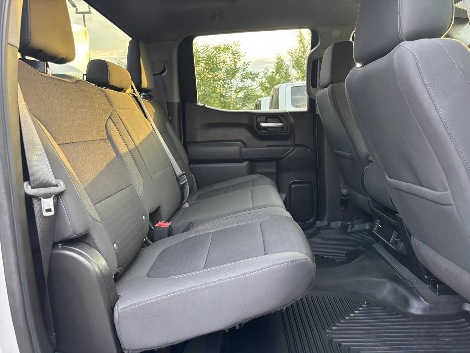 Used 2021 Chevrolet Silverado 1500 LT AWD/4WD image 20
