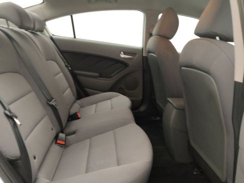 Used 2018 Kia Forte LX FWD image 19