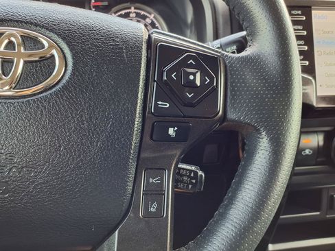 Used 2021 Toyota 4Runner TRD Off-Road Premium w/ Moonroof Package AWD/4WD image 20