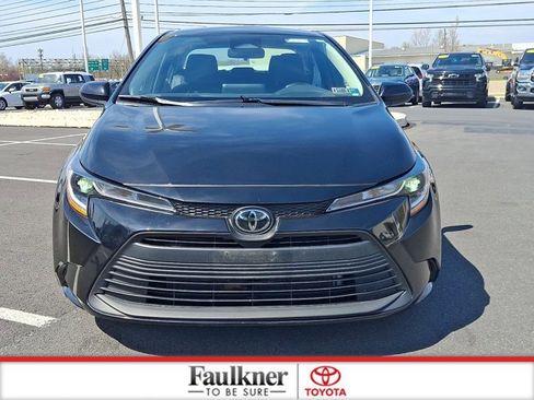 Certified 2024 Toyota Corolla LE FWD image 2