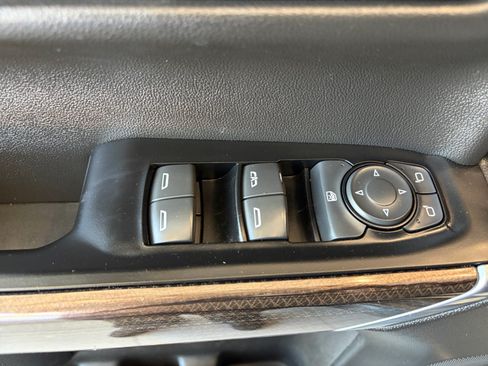 Used 2019 Chevrolet Silverado 1500 LT w/ All-Star Edition AWD/4WD image 14