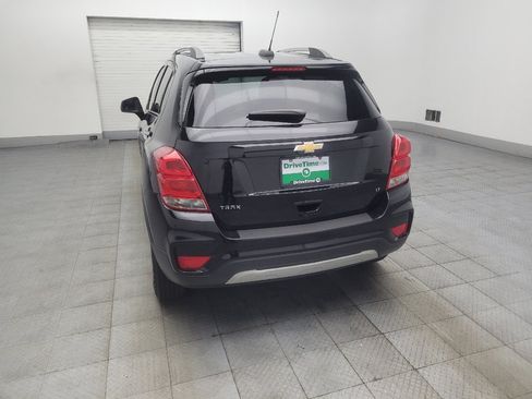 Used 2019 Chevrolet Trax LT w/ LT Convenience Package FWD image 6
