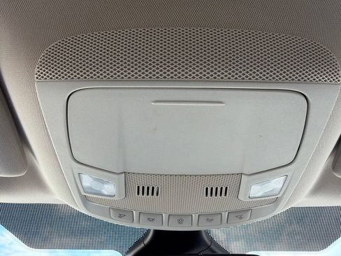 Used 2024 Ford Edge SEL w/ Cargo Accessory Package AWD/4WD image 30