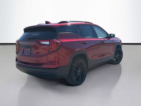 Used 2024 GMC Terrain SLT w/ Elevation Edition AWD/4WD image 3