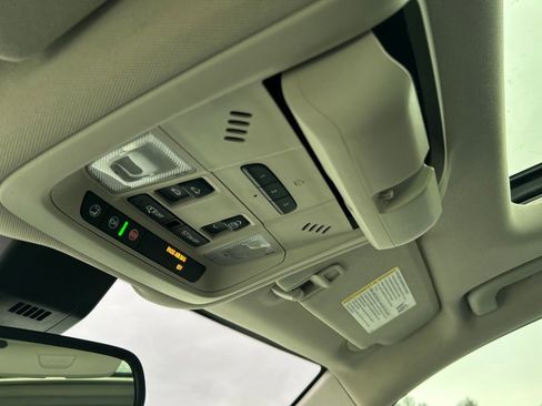 Used 2018 GMC Terrain Denali image 30