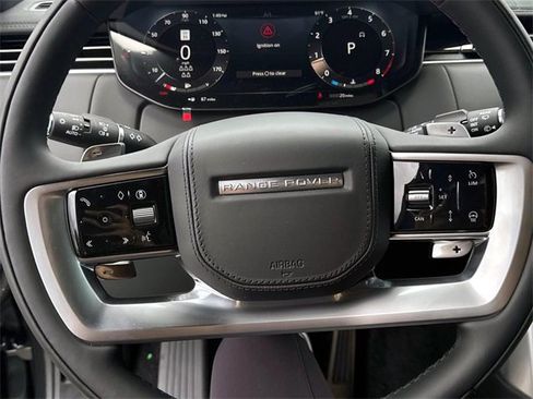 New 2025 Land Rover Range Rover Long Wheelbase SE image 25