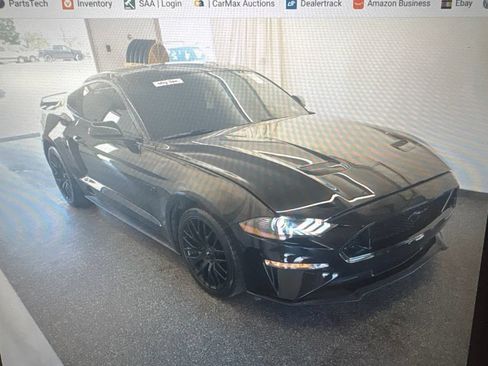 Used 2019 Ford Mustang GT w/ Equipment Group 301A RWD image 4