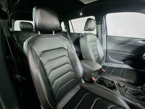 Certified 2021 Volkswagen Tiguan SEL Premium R-Line image 28