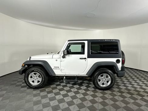Used 2013 Jeep Wrangler Sport AWD/4WD image 10