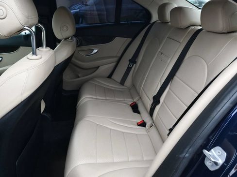 Used 2019 Mercedes-Benz C 300 Sedan image 10