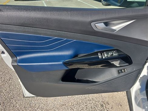 Used 2024 Volkswagen ID.4 S image 13