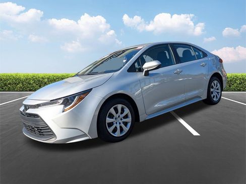 Certified 2023 Toyota Corolla LE image 8