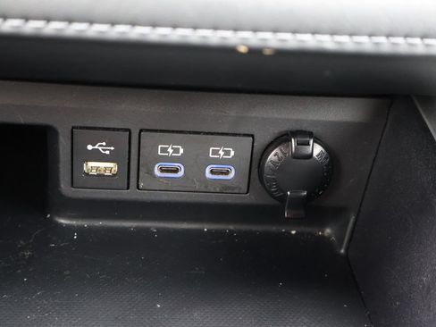 Used 2022 Toyota Highlander XSE FWD image 27