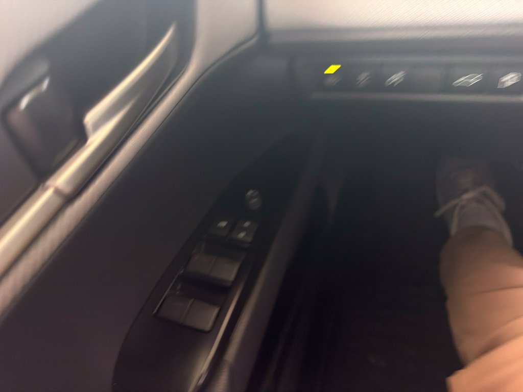 Used 2026 Toyota Camry SE FWD image 17