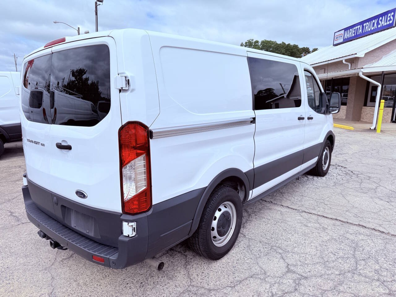 Used 2022 Ford Transit 150 Low Roof w/ Upfitter Package RWD image 4