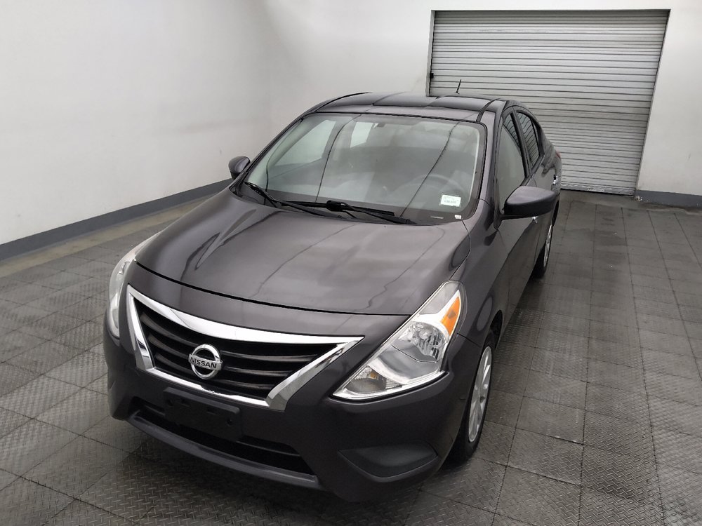 Used 2015 Nissan Versa SV FWD image 15