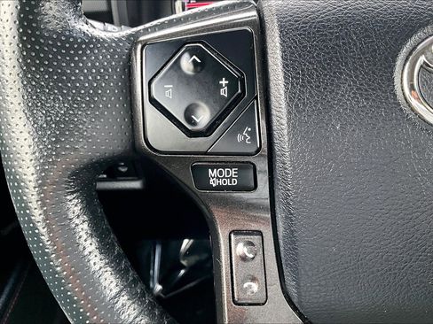 Used 2024 Toyota 4Runner TRD Off-Road Premium image 17