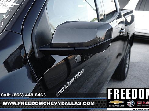 Used 2023 Chevrolet Colorado LT RWD image 9