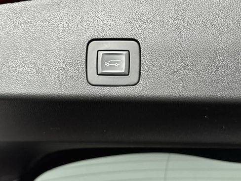 Used 2023 Buick Encore GX Essence w/ Experience Buick Package AWD/4WD image 29