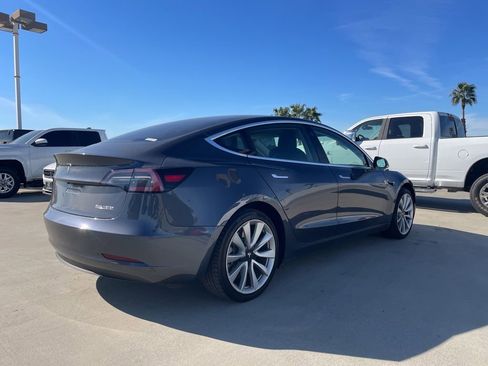 Used 2019 Tesla Model 3 Performance image 2