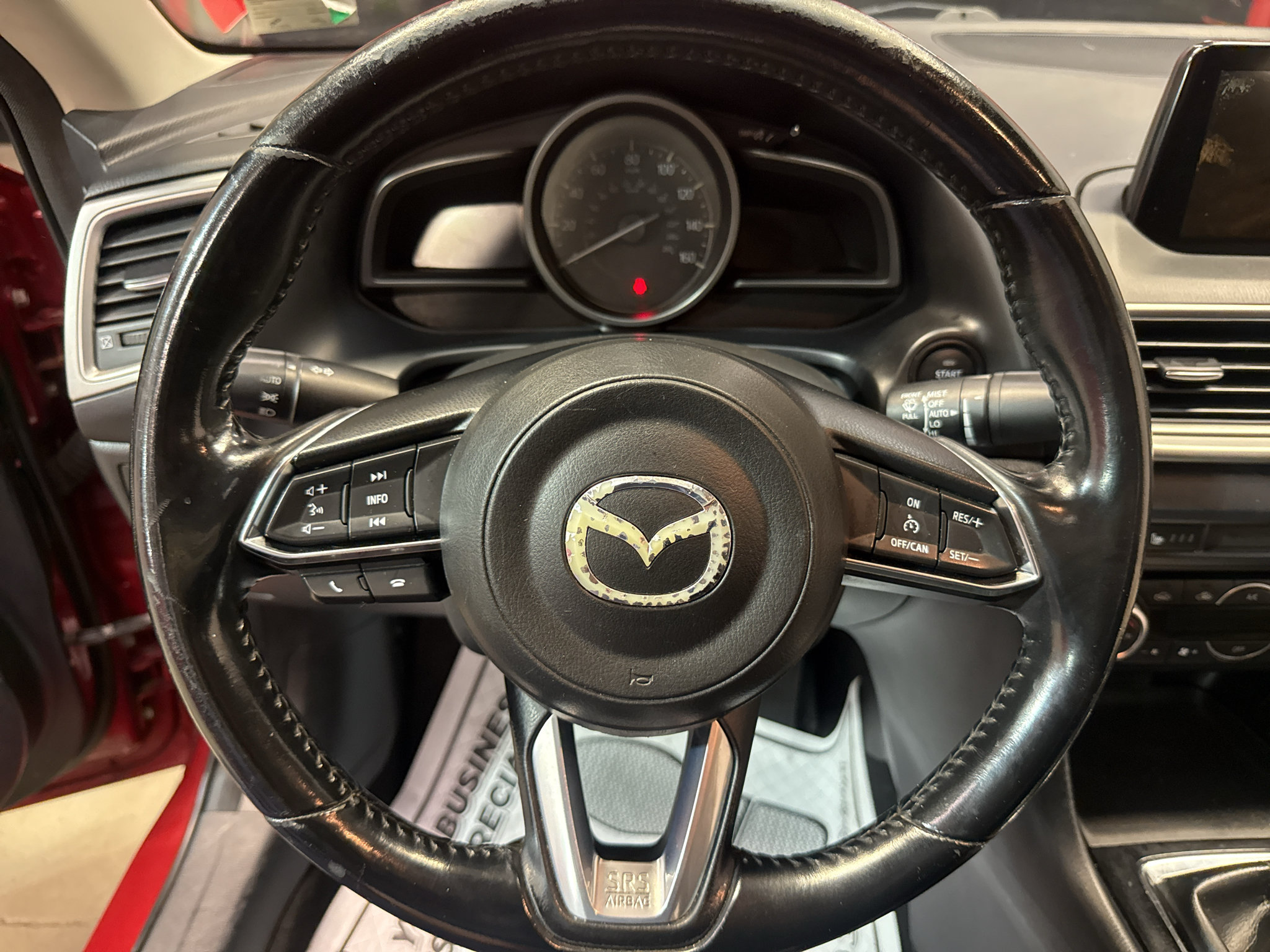 Used 2018 MAZDA MAZDA3 Touring FWD image 12