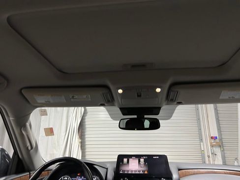 Used 2023 Nissan Armada SL image 16