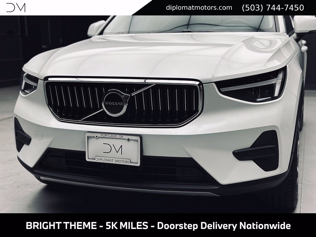 Used 2025 Volvo XC40 B5 Core w/ Protection Package Premier AWD/4WD image 14