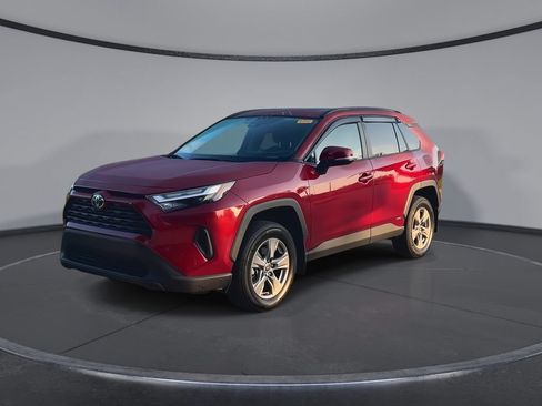 Certified 2024 Toyota RAV4 XLE w/ Convenience Package AWD/4WD image 4