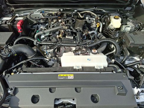 Used 2025 Toyota Tacoma SR5 image 27