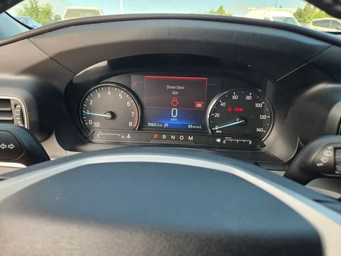 Used 2020 Ford Explorer XLT w/ Equipment Group 202A RWD image 16