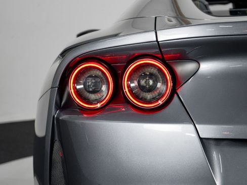 Used 2023 Ferrari 812 GTS image 21