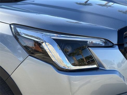 Used 2024 Subaru Forester Premium image 7