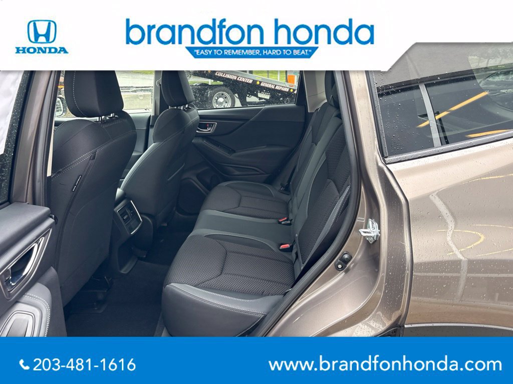 Used 2024 Subaru Forester Premium AWD/4WD image 23