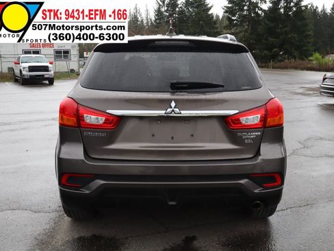 Used 2018 Mitsubishi Outlander Sport SEL image 7