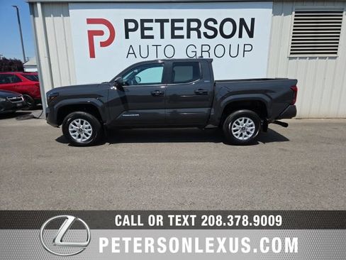 Used 2024 Toyota Tacoma SR5 AWD/4WD image 7