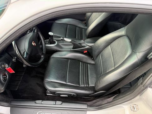 Used 2002 Porsche 911 GT3 RS image 9