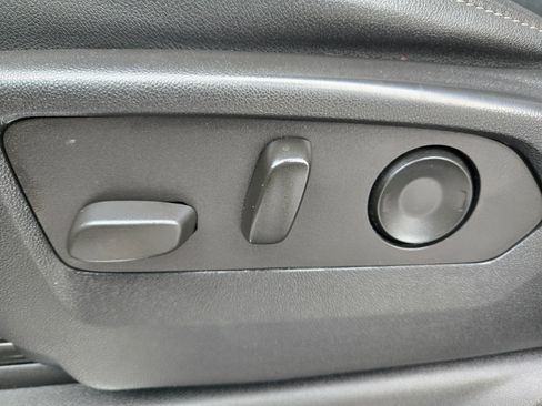 Used 2022 Chevrolet Silverado 1500 LT w/ Safety Package image 24