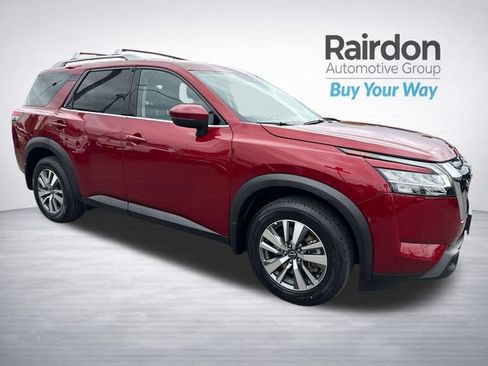 Used 2023 Nissan Pathfinder SL AWD/4WD image 1