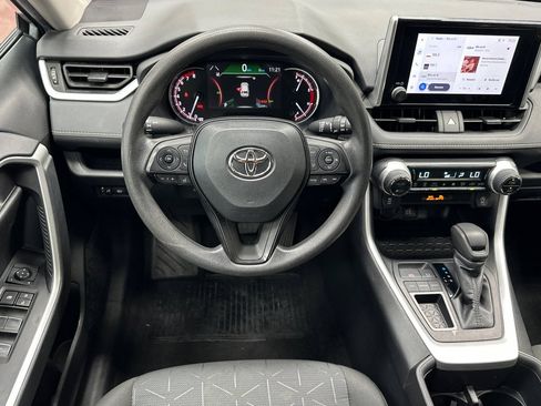 Used 2024 Toyota RAV4 XLE FWD image 19