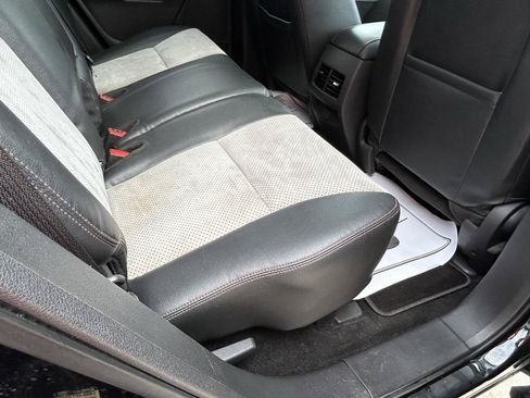 Used 2013 Ford Edge SEL w/ Black-White Styling Pkg FWD image 11