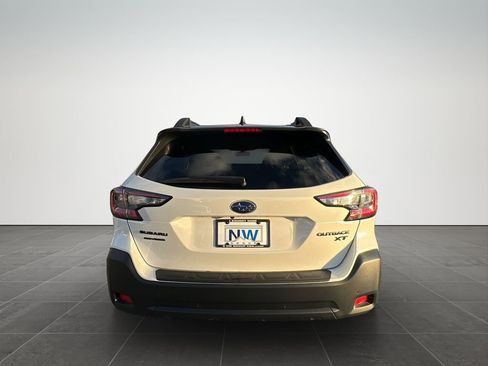 Used 2025 Subaru Outback Onyx Edition XT w/ Popular Package #2 image 5